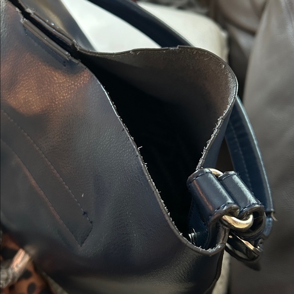 Co-Lab Shoulder Bag - Picture 9 of 14